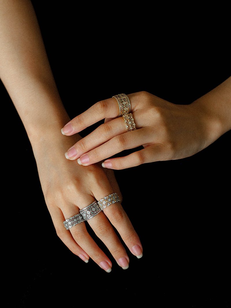 Italian Lace - Inspired Wide Band Ring Green Stone Inlay - Gold - floysun