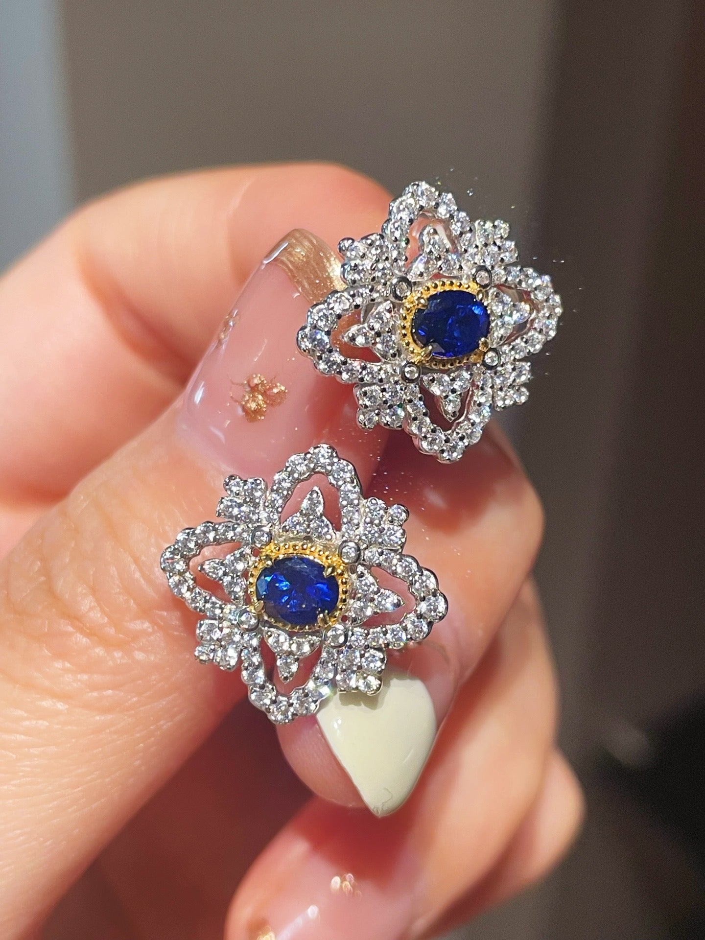 Italian Style Blue Sapphire Clover Stud Earrings with Diamond Lace - floysun