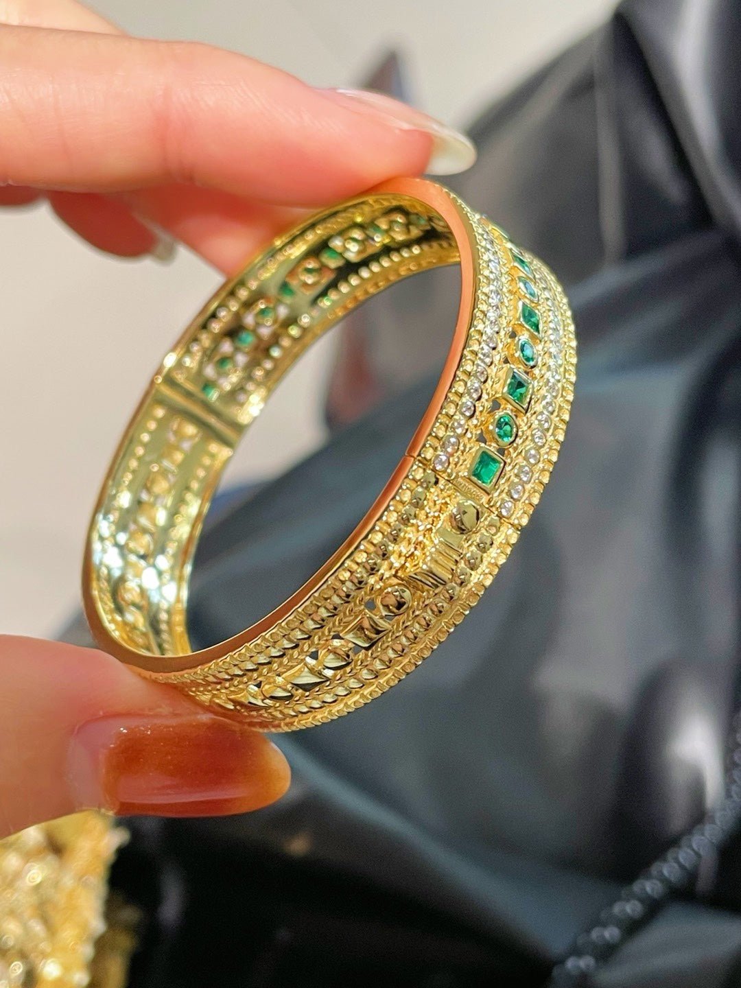 Italian Vintage Emerald Lace Wide Bangle - floysun