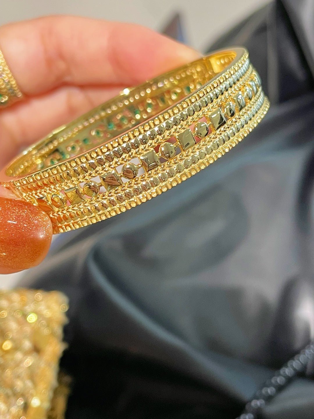 Italian Vintage Emerald Lace Wide Bangle - floysun