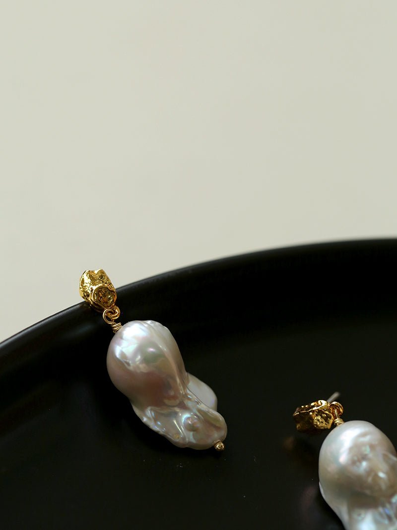 Lava Metal Baroque Pearl Drop Earrings - floysun