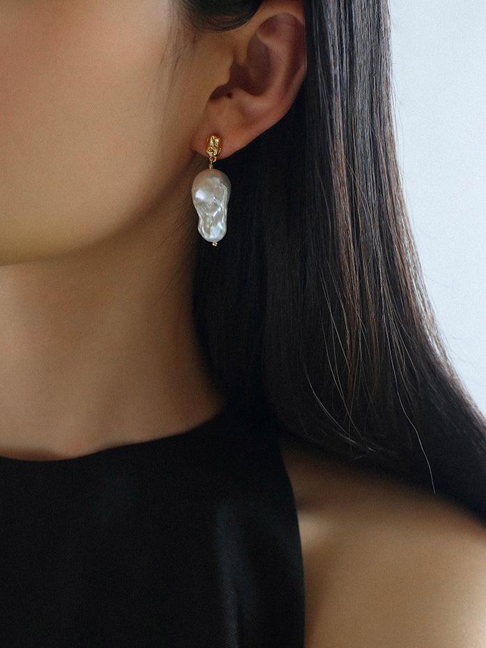 Lava Metal Baroque Pearl Drop Earrings - floysun