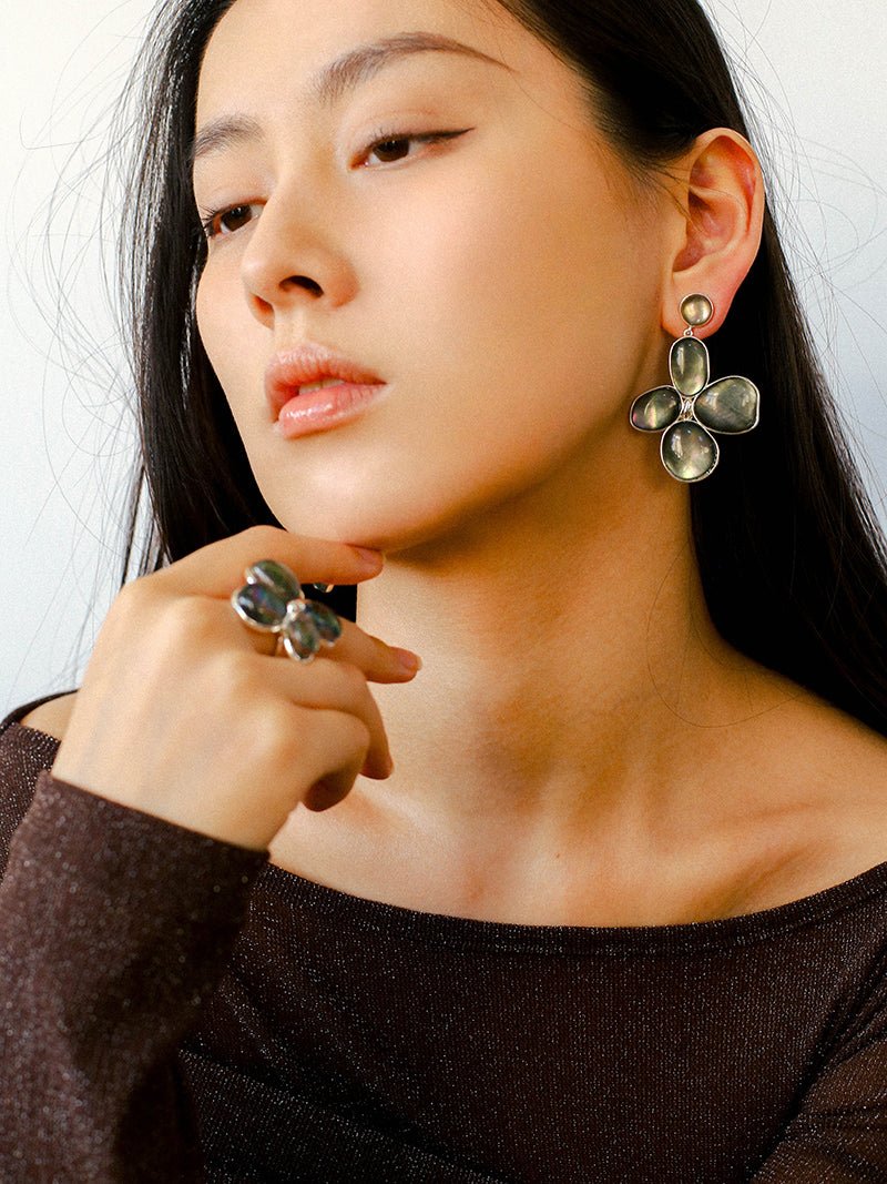 Lilac Blossom Gray Mother - of - Pearl Earrings - floysun