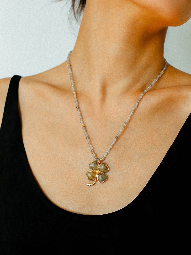 Lucky Clover Labradorite Charm Necklace - floysun
