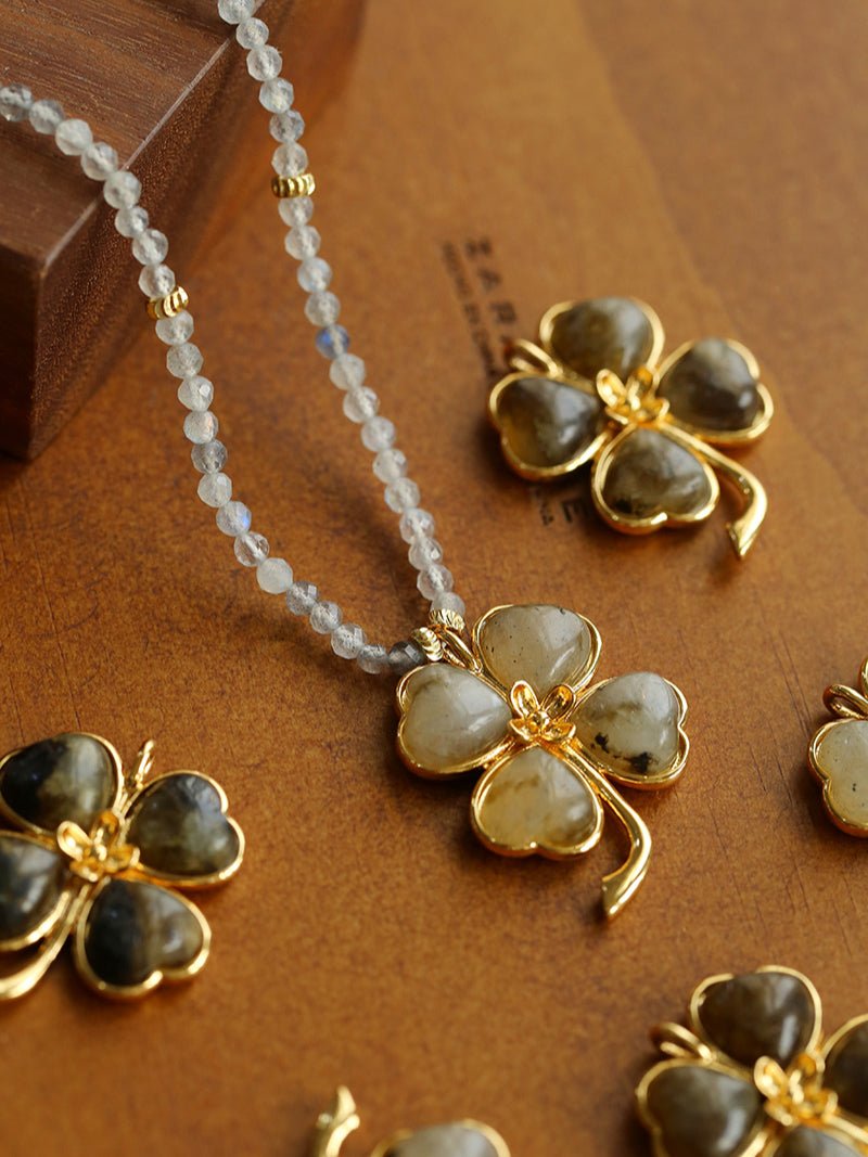 Lucky Clover Labradorite Charm Necklace - floysun