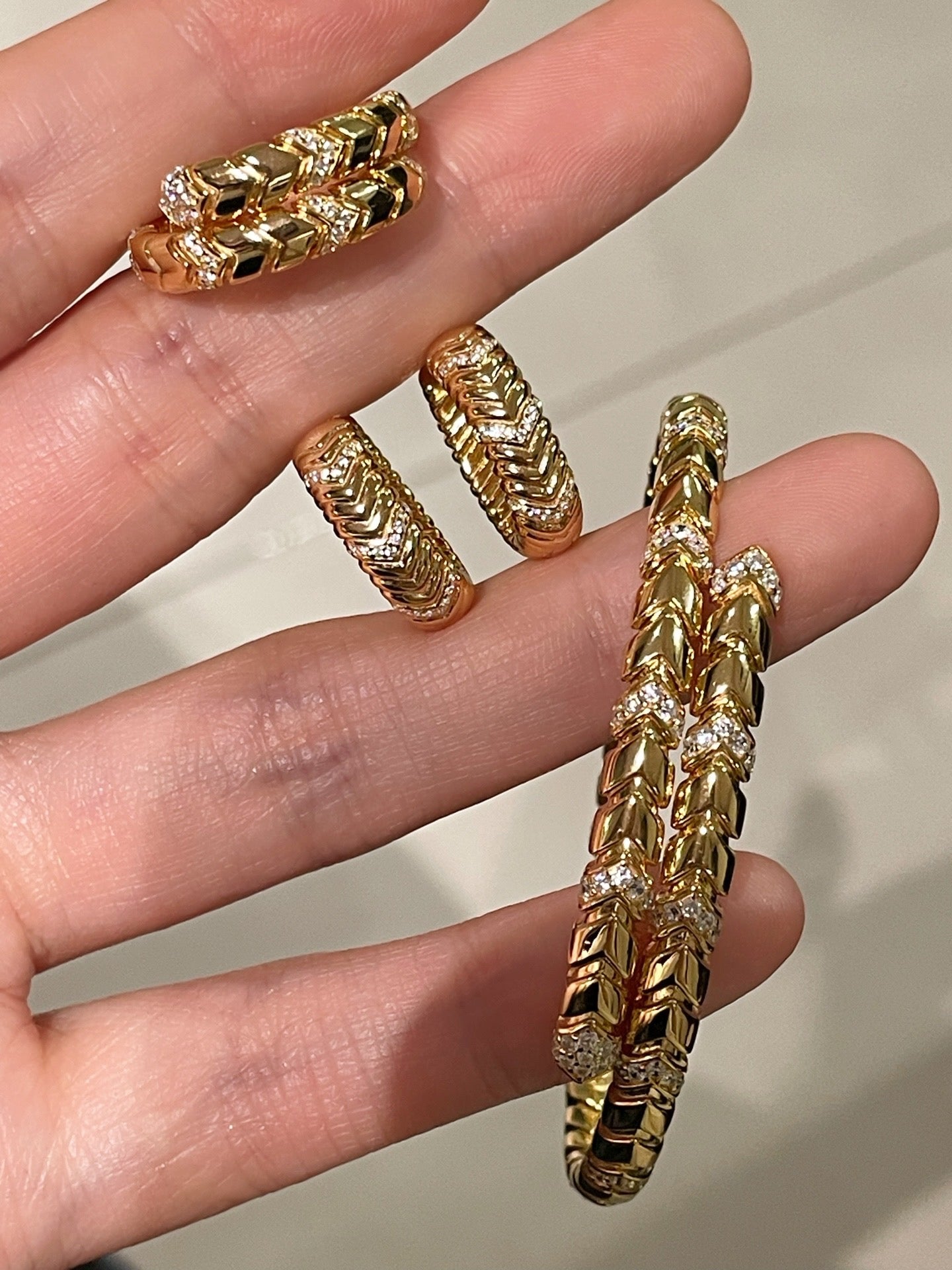 Luxe Serpent Coil Ring - floysun