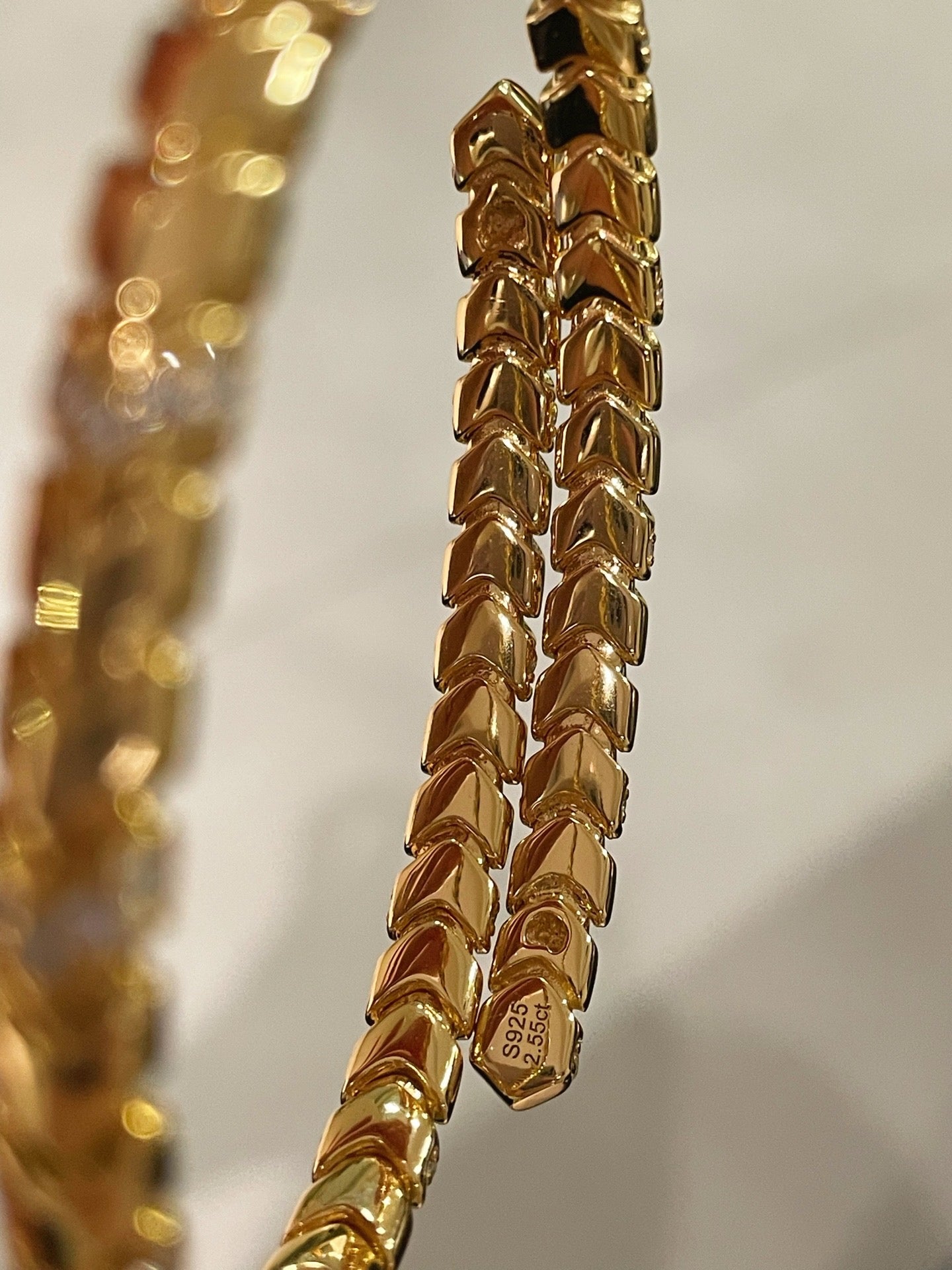 Luxe Serpent Memory Bangle - floysun