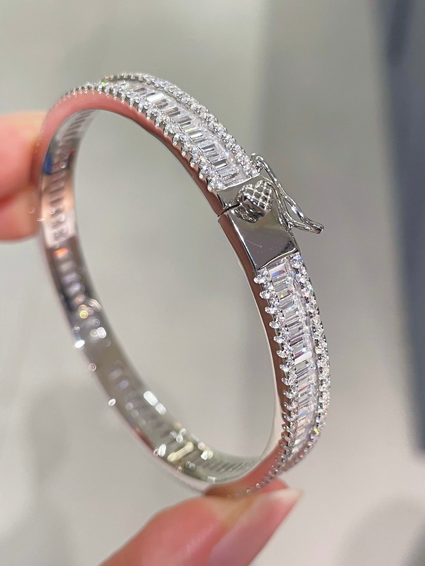 Luxury Craftsmanship Full Pavé T - Bar Bracelet - floysun