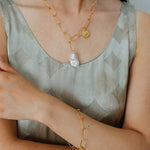Metal Thick Chain Baroque Pearl Charm Bracelet - floysun