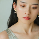 Metallic Conch Pearl Statement Drop Earrings - floysun