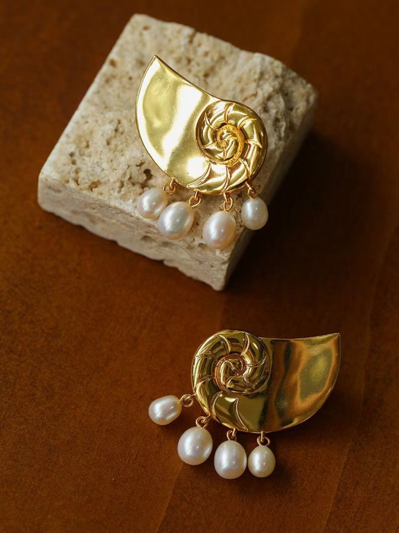 Metallic Conch Pearl Statement Drop Earrings - floysun