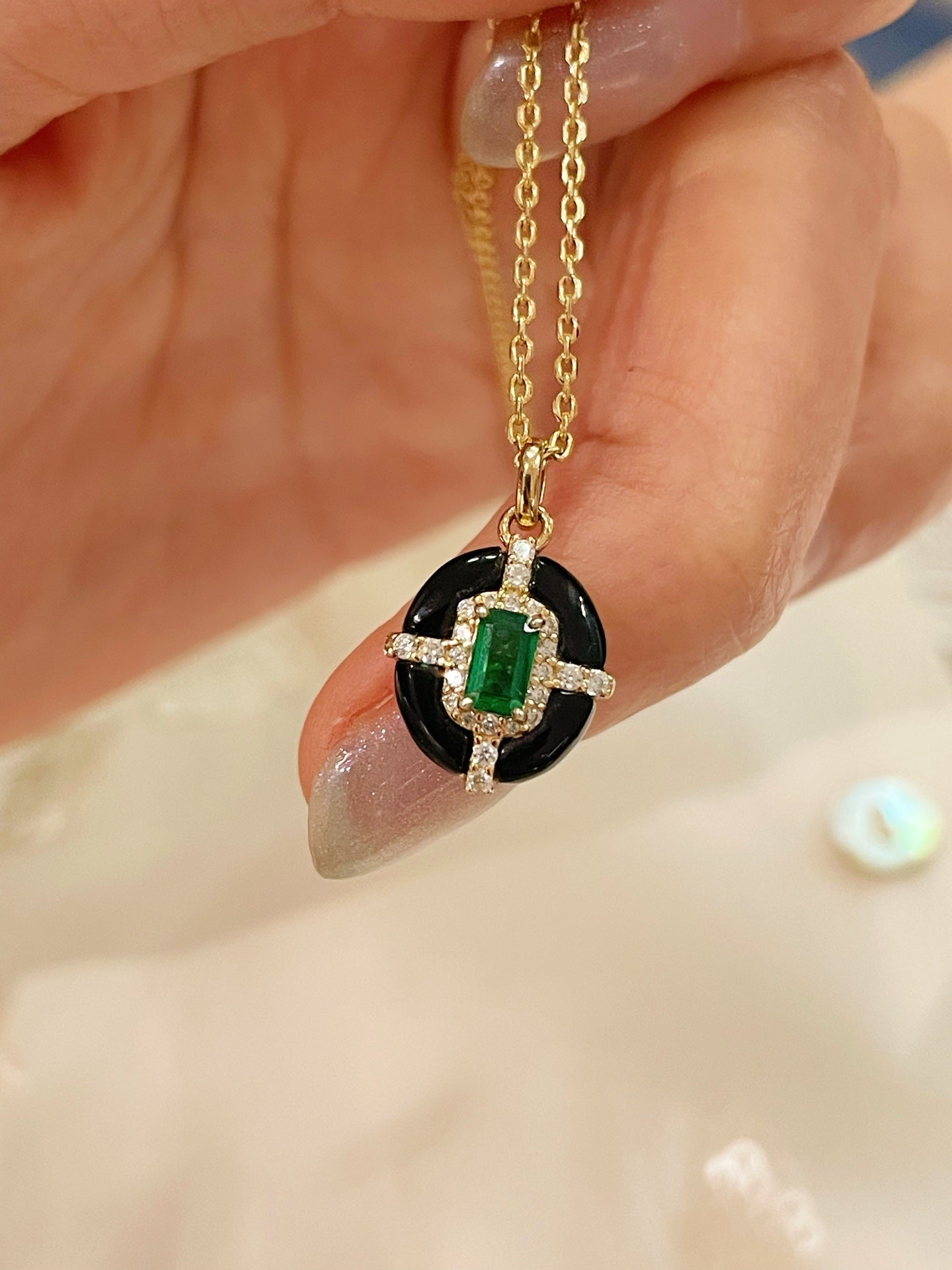 Midnight Emerald Pendant Necklace - floysun