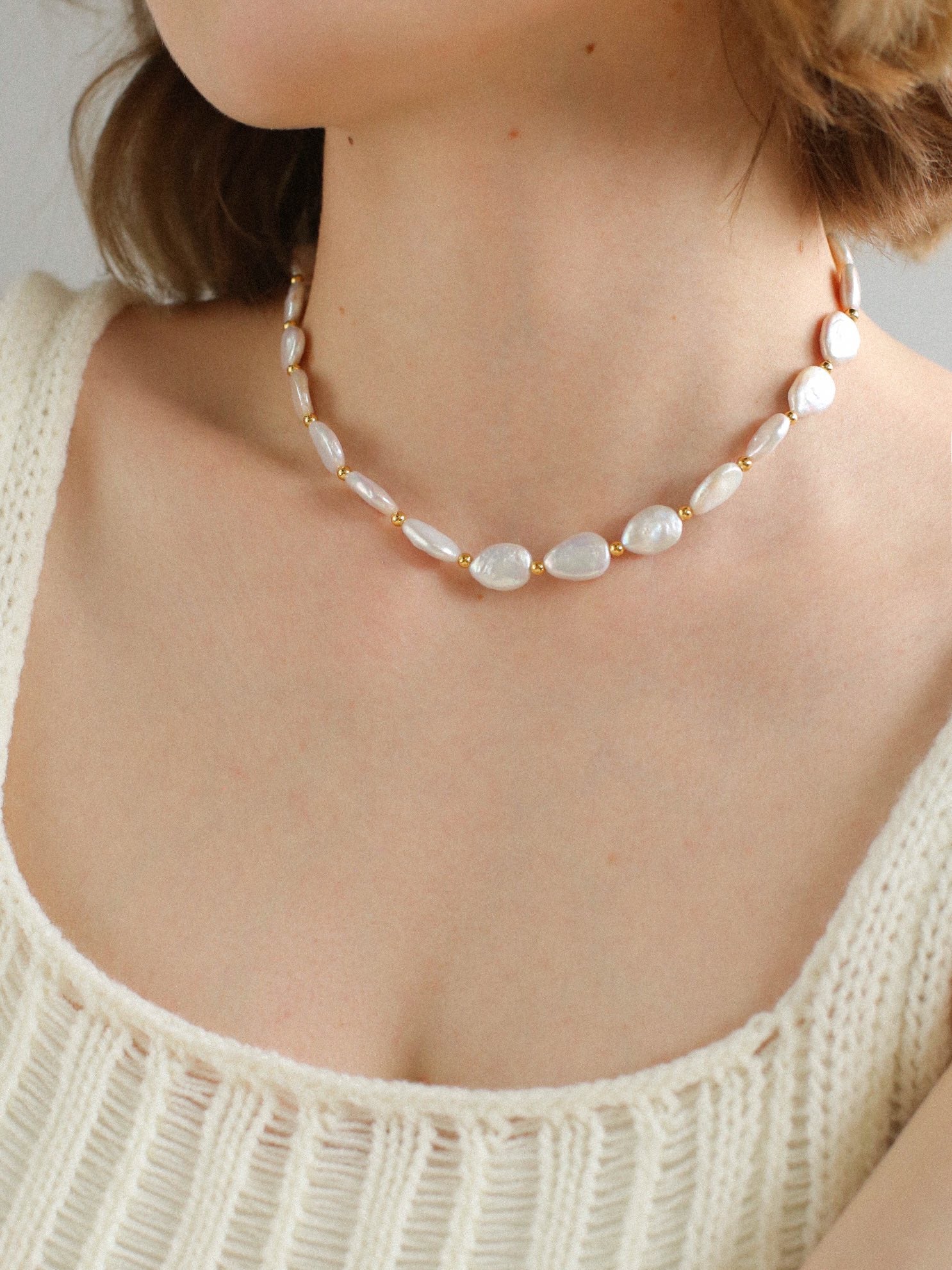 Mini Gold Bead and Teardrop Baroque Pearl Necklace - floysun