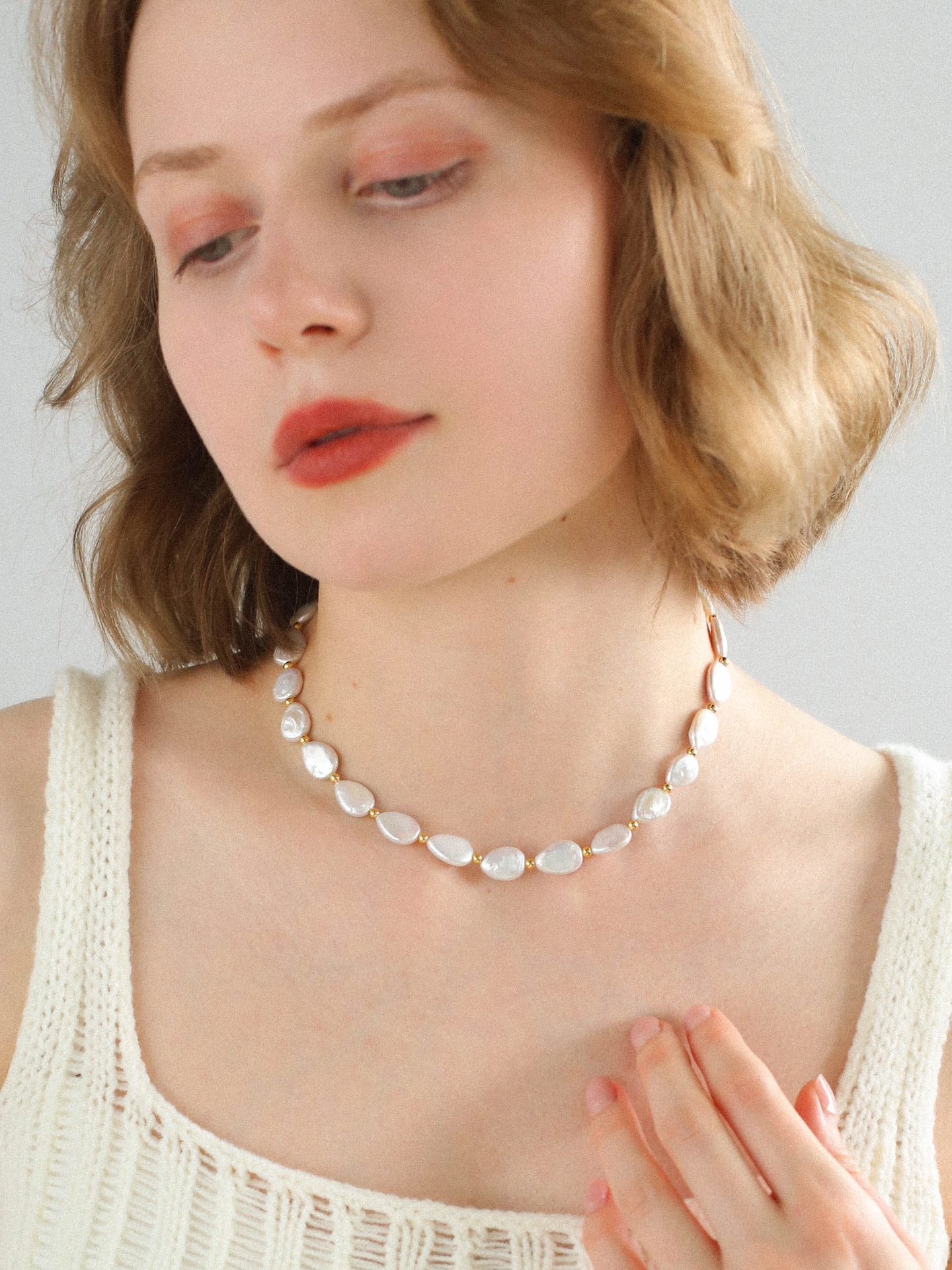 Mini Gold Bead and Teardrop Baroque Pearl Necklace - floysun