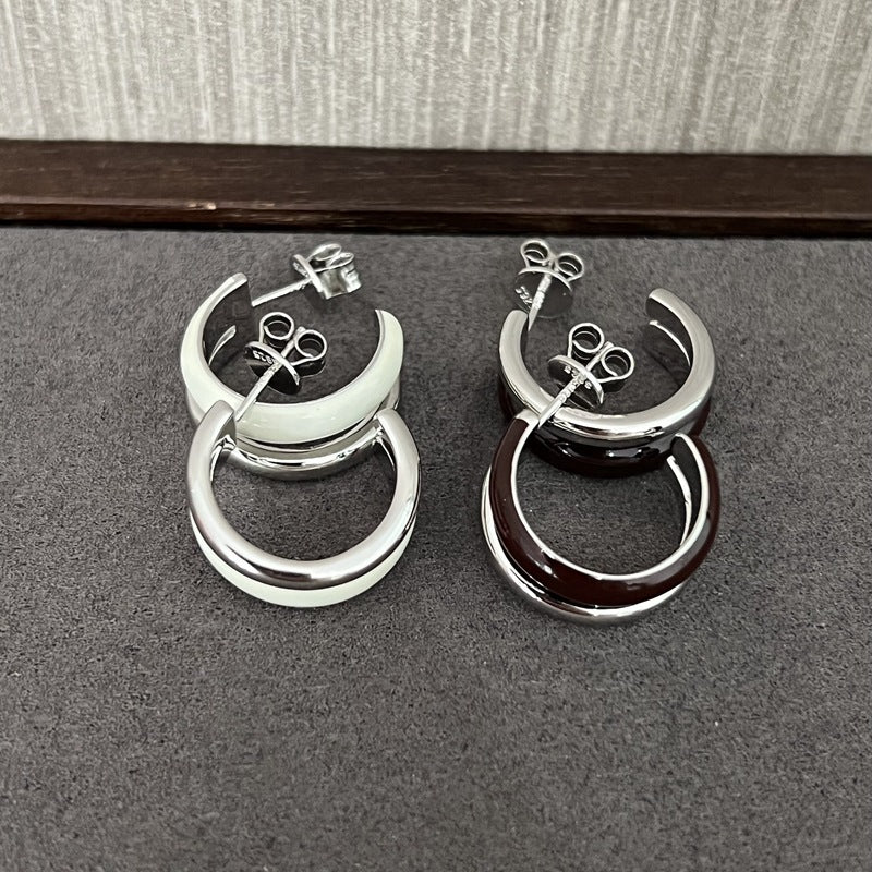 Minimalist Chocolate Double - Band Enamel Huggie Earrings – Brown & White - floysun