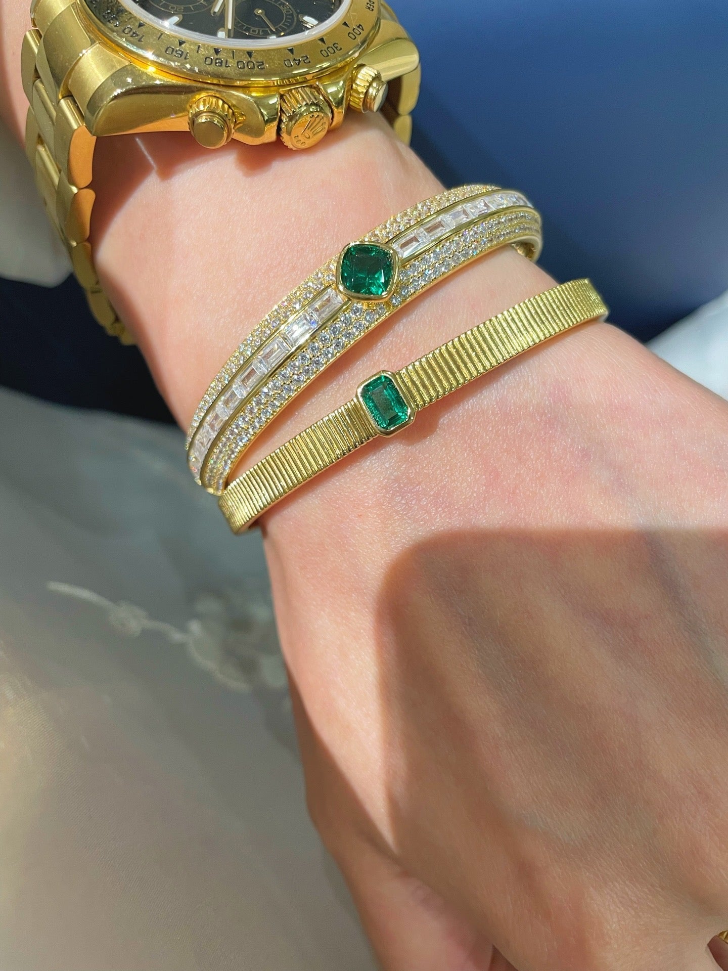 Minimalist Emerald T - Bar Bangle – Luxury Clawless Setting - floysun