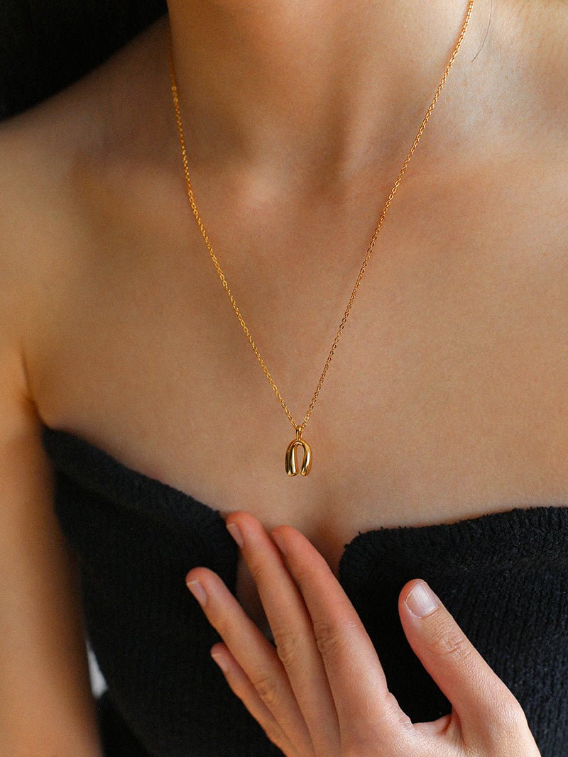 Minimalist Geometric Horseshoe Pendant Chian Necklace - floysun
