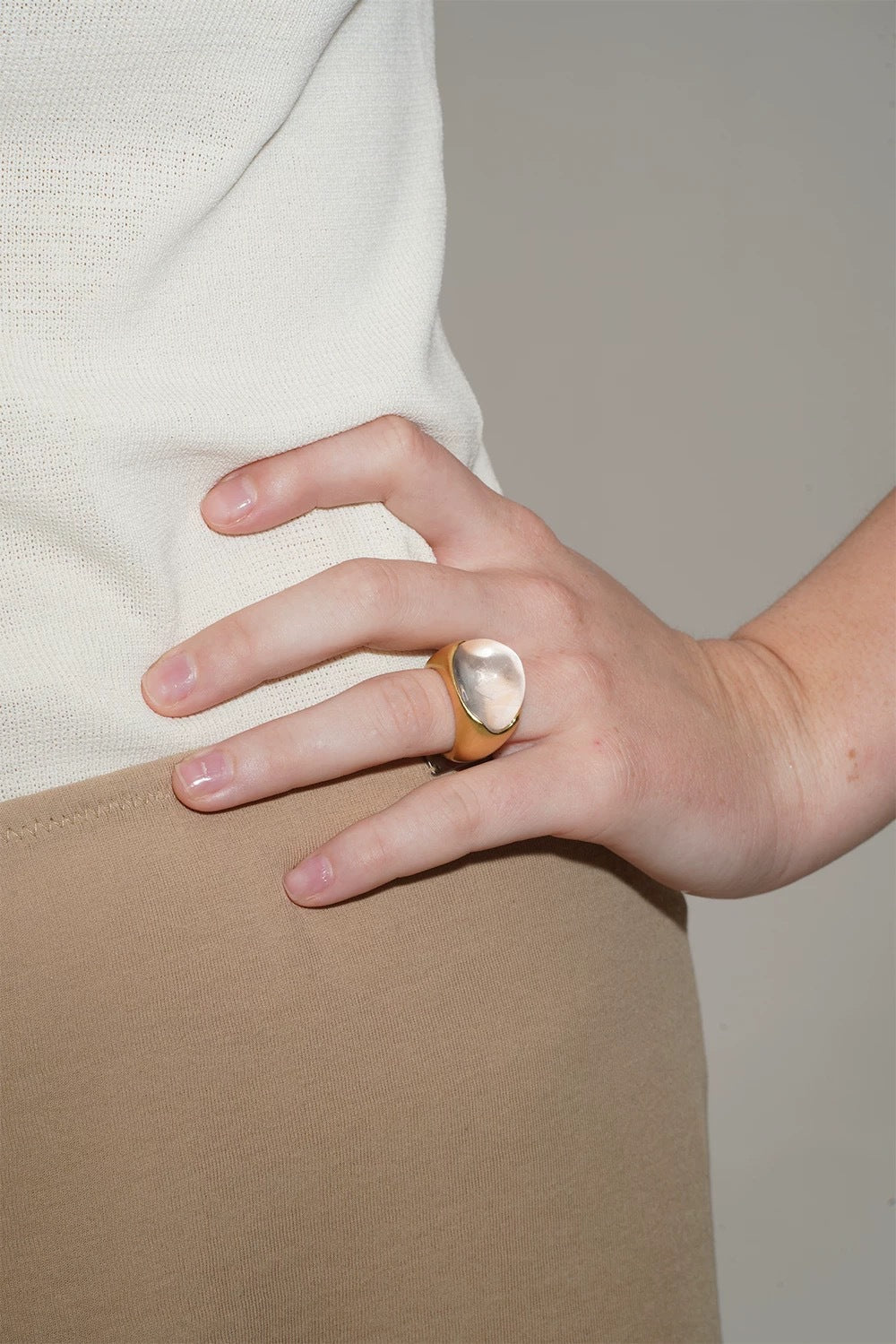Minimalist Hill Silhouette Ring - Gold White Crystal - floysun