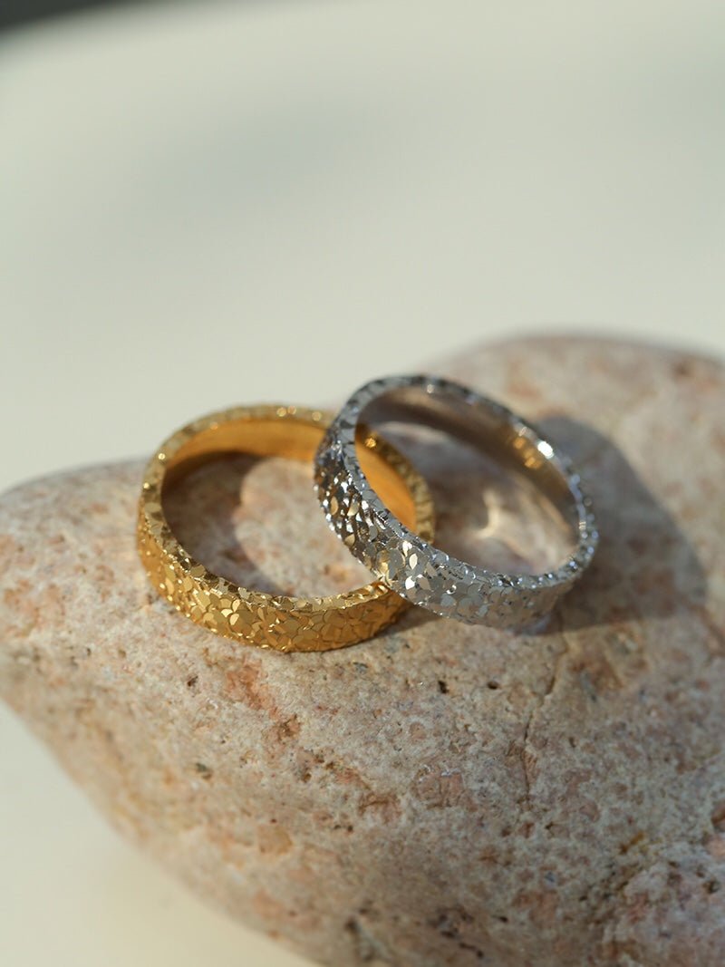 Minimalist Ice Fragment Plain Ring - floysun