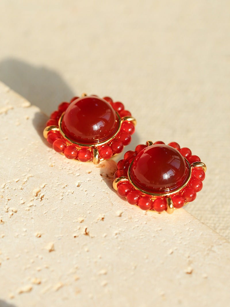 Minimalist Natural White Crystal Pearl Stud Earrings Black & Red Agate Variants - floysun
