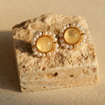 Minimalist Natural White Crystal Pearl Stud Earrings Black & Red Agate Variants - floysun