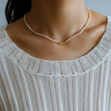 Minimalist Necklace with Small Gold Beads and Rice Pearls - floysun