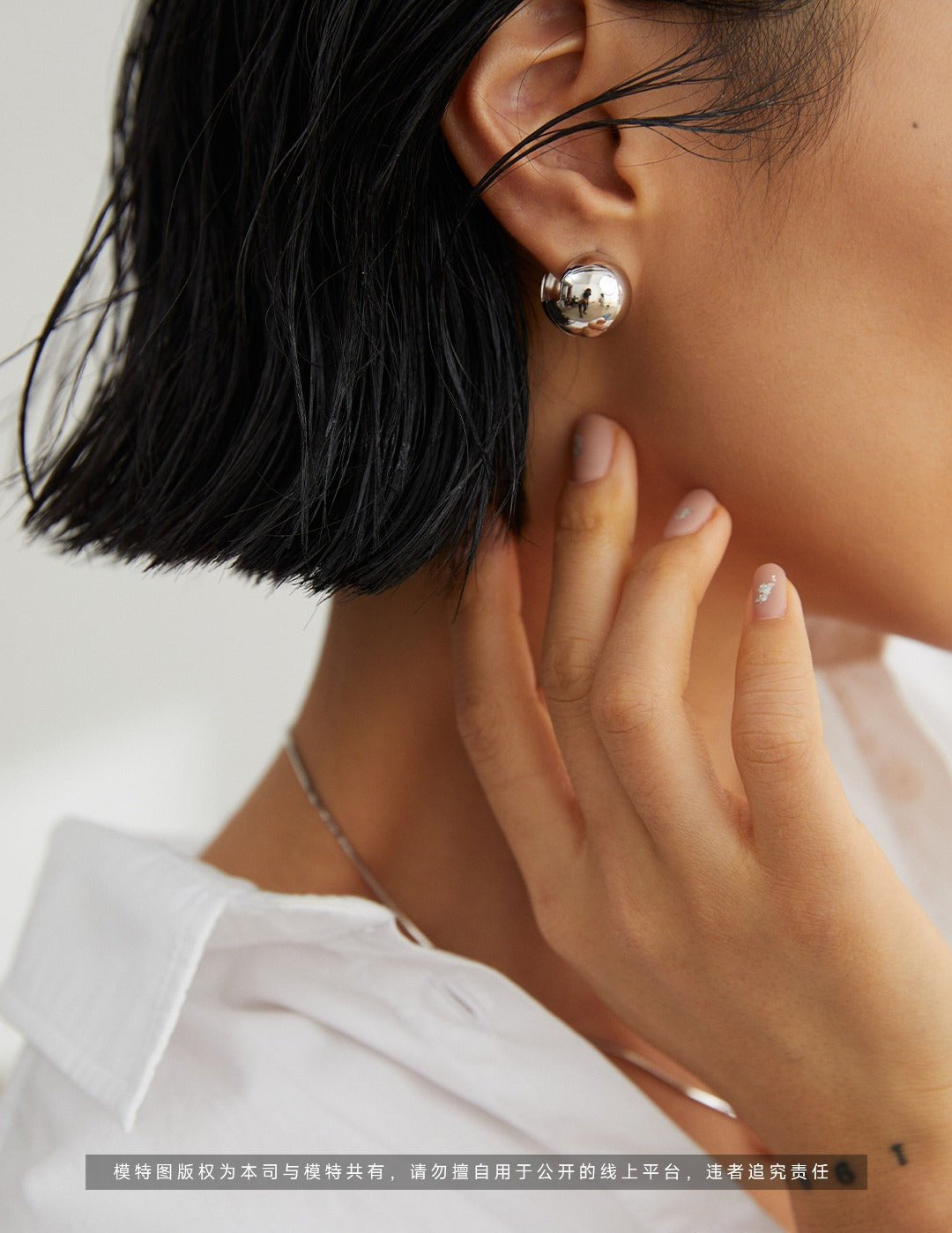 Minimalist Sterling Silver Geometric Huggie Earrings - floysun
