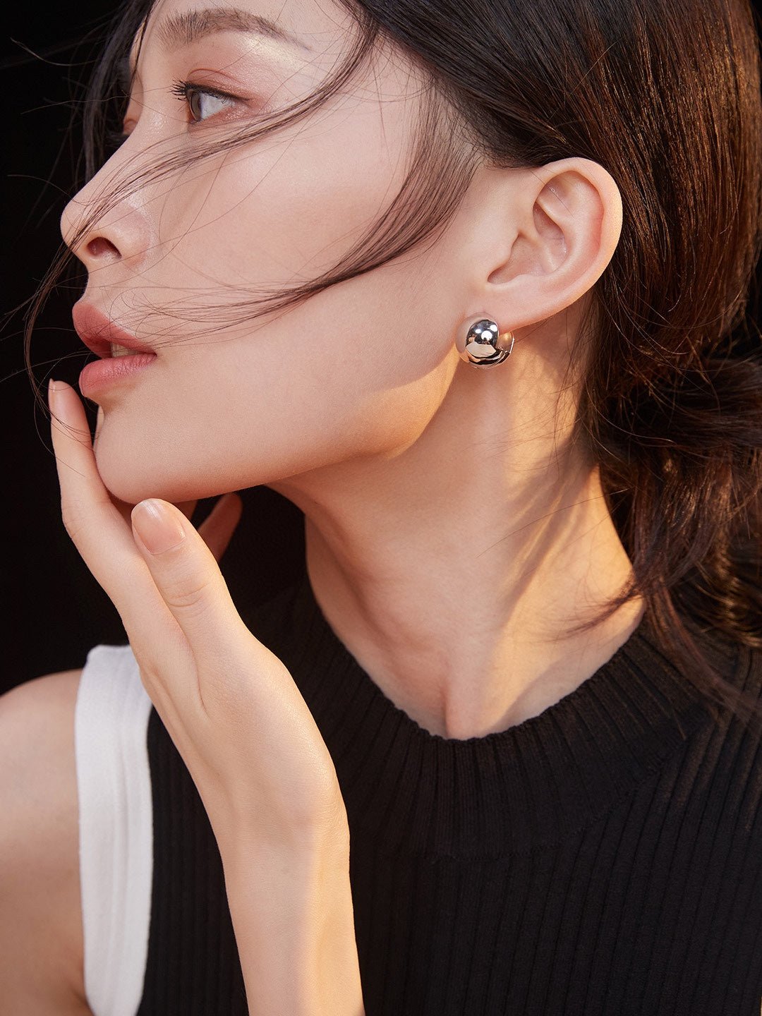 Minimalist Sterling Silver Geometric Huggie Earrings - floysun