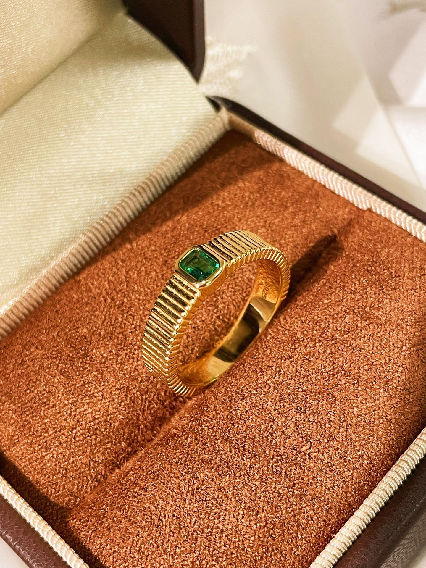 Minimalist T - Square Emerald Ring No - Prong Setting - floysun