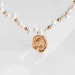 Natural Pearl Queen Engraved Pendants Necklaces - floysun