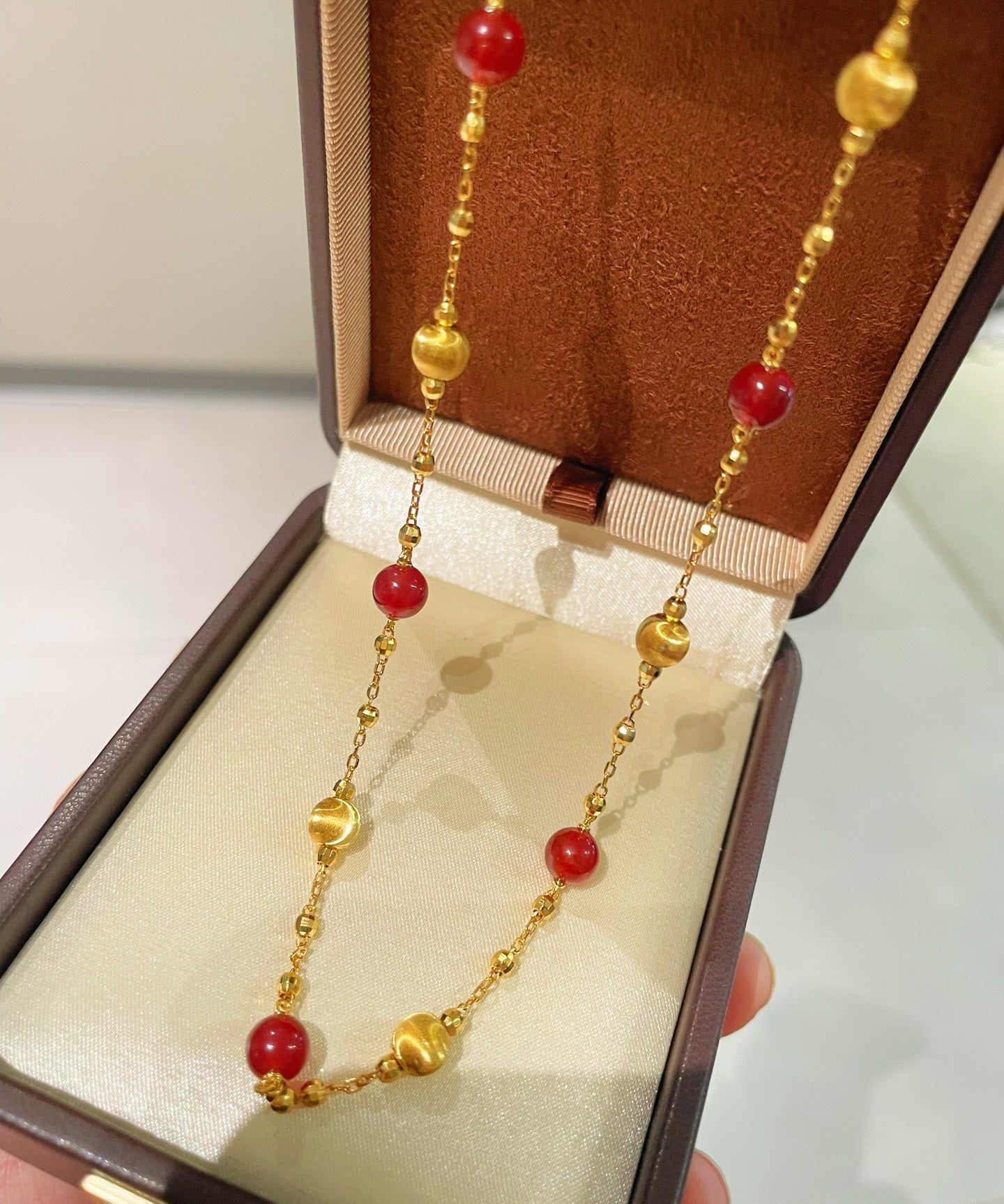 Natural Red Agate & Brushed Gold Beaded Starry Sky Necklace - floysun
