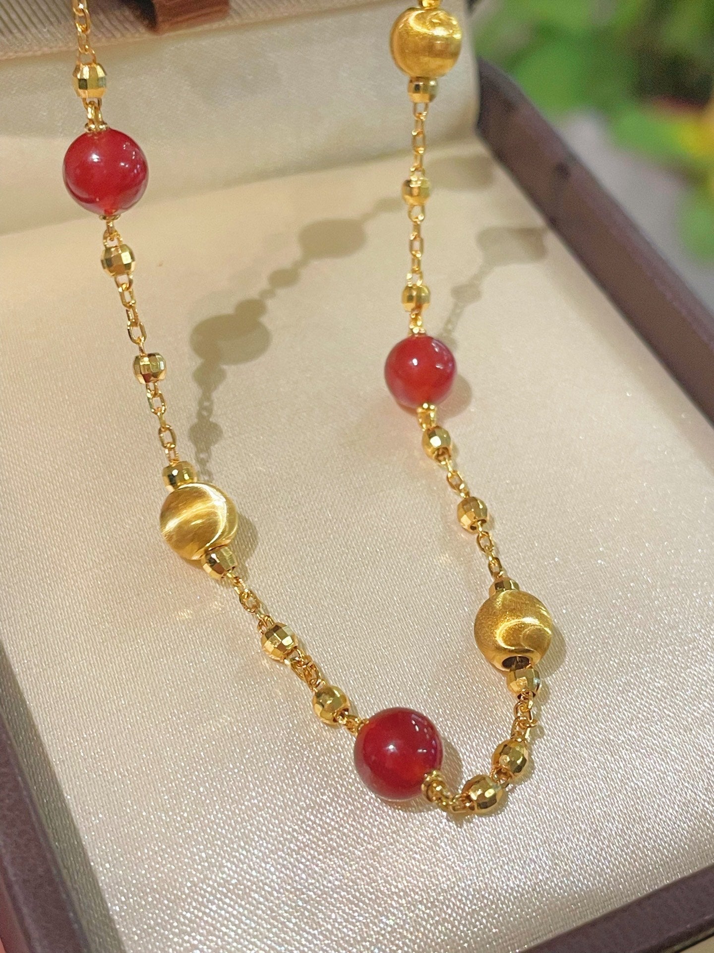 Natural Red Agate & Brushed Gold Beaded Starry Sky Necklace - floysun