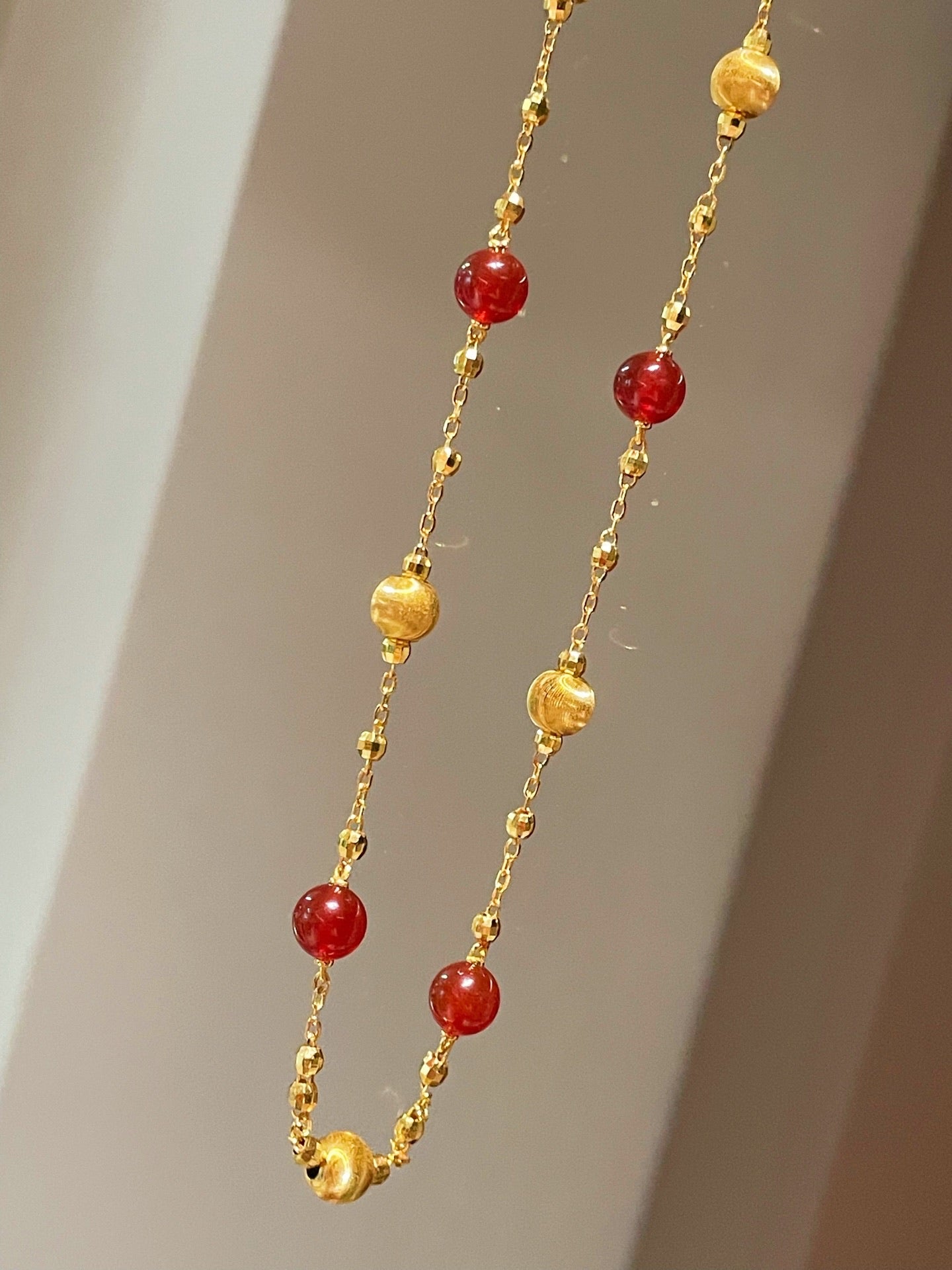 Natural Red Agate & Brushed Gold Beaded Starry Sky Necklace - floysun