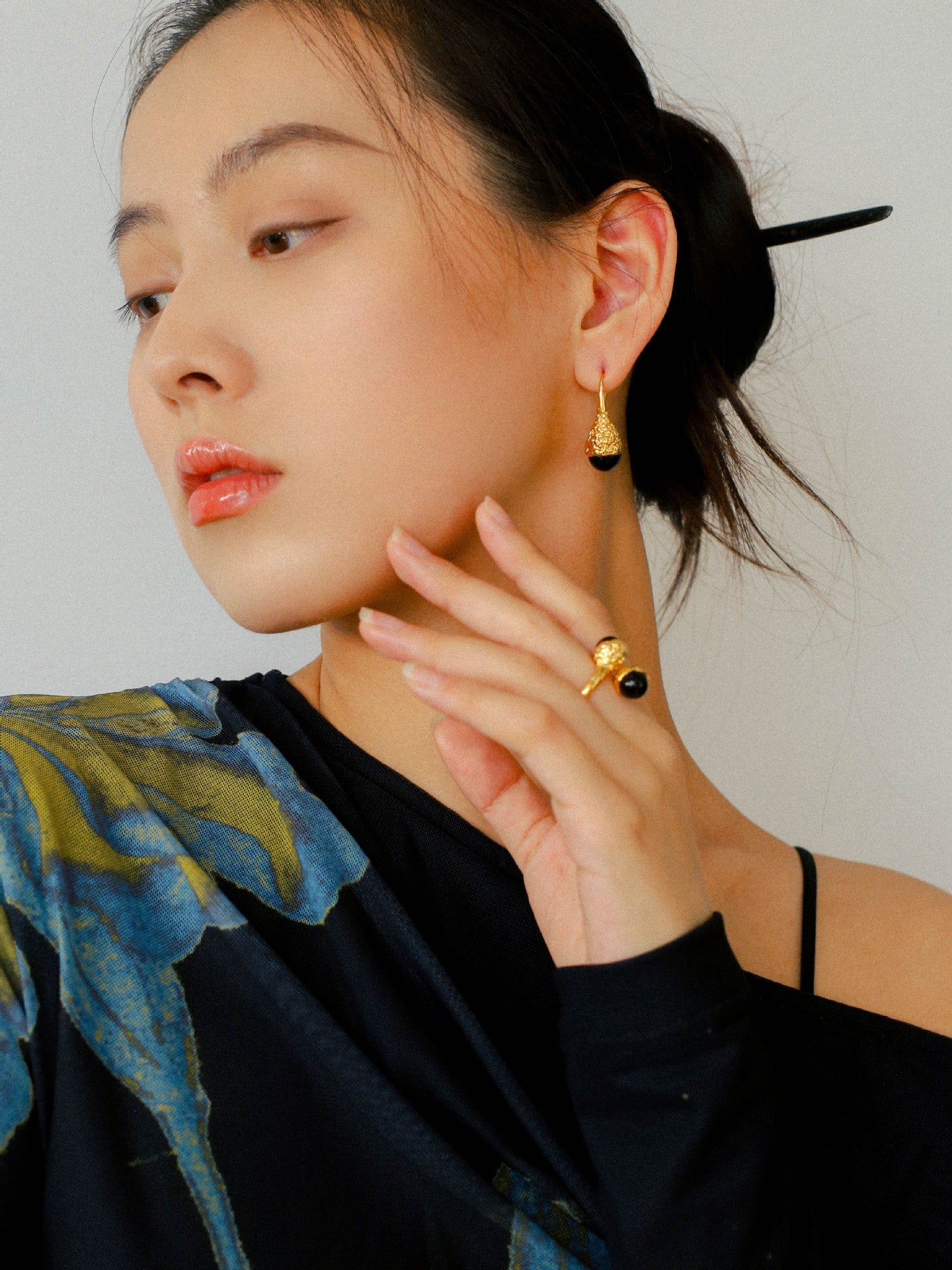 Niche Drop - shaped Agate Texture Ear Hook Earrings - floysun