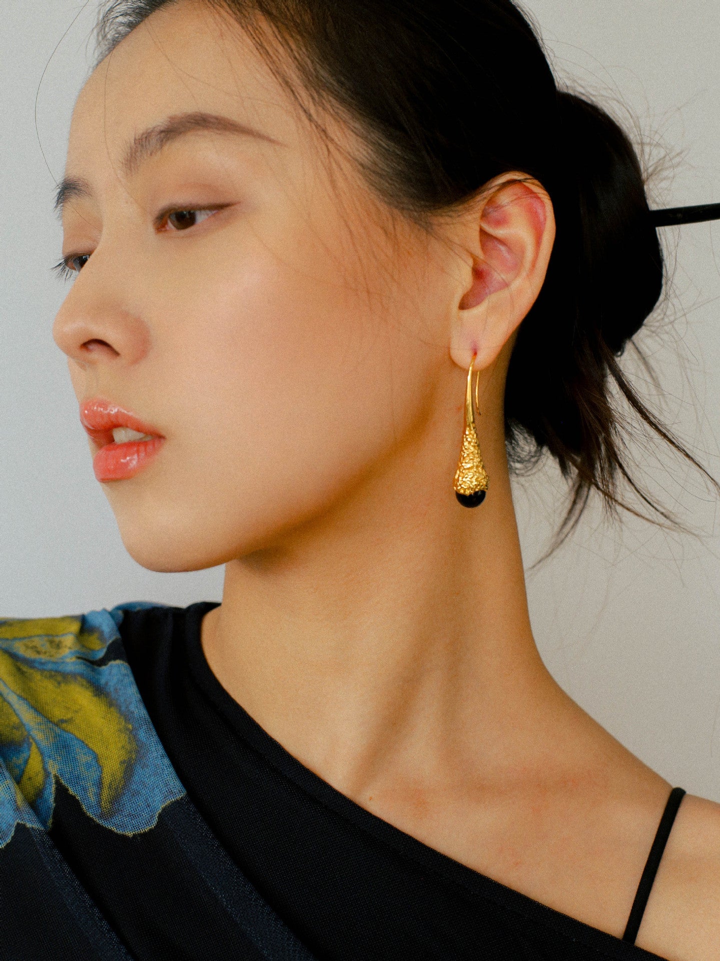 Niche Drop - shaped Agate Texture Ear Hook Earrings - floysun