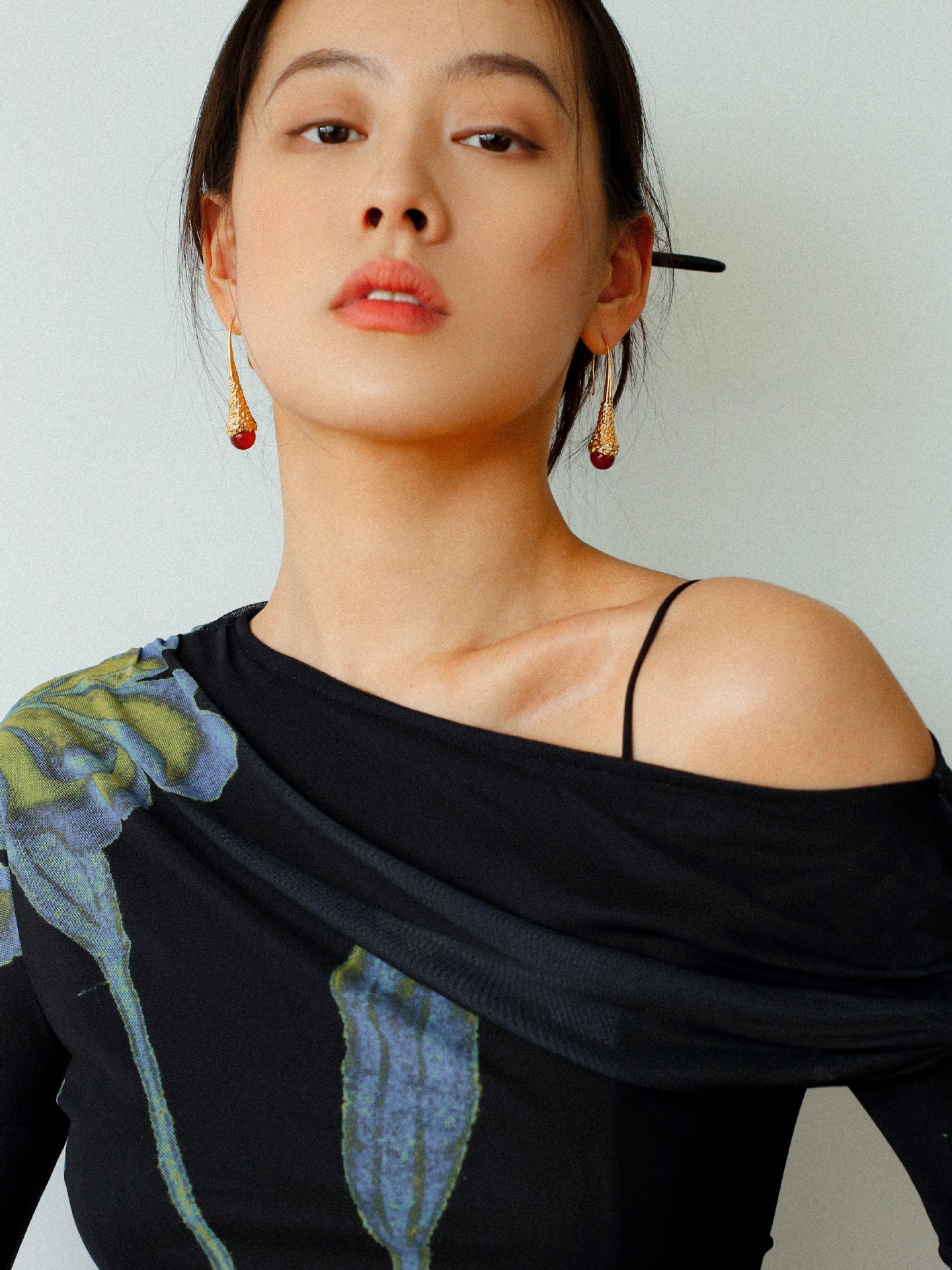 Niche Drop - shaped Agate Texture Ear Hook Earrings - floysun
