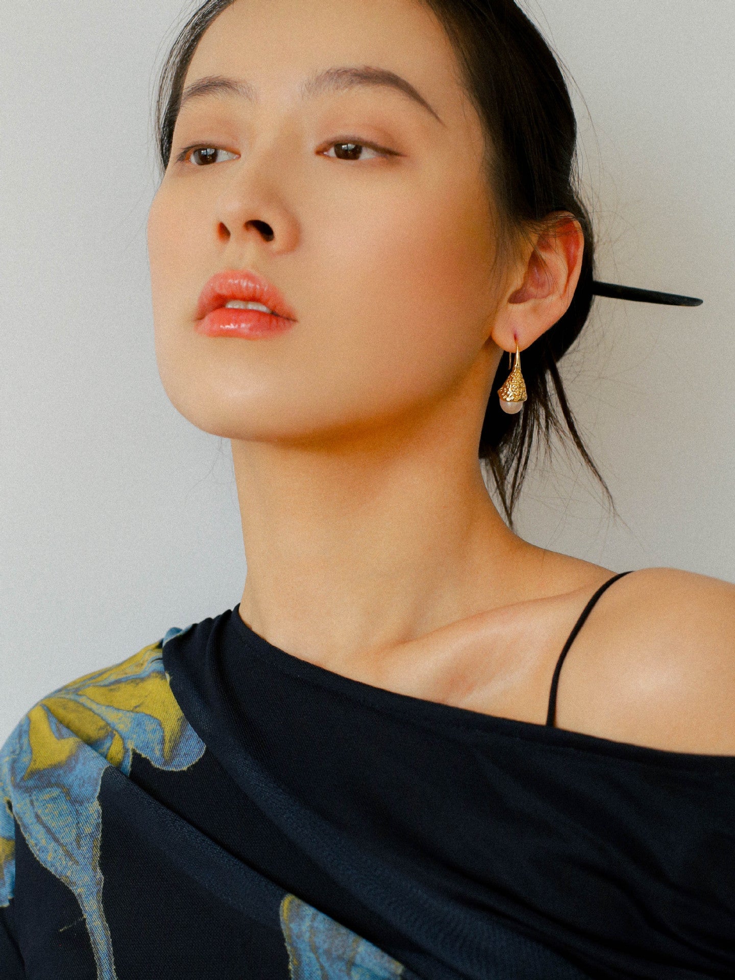 Niche Drop - shaped Agate Texture Ear Hook Earrings - floysun