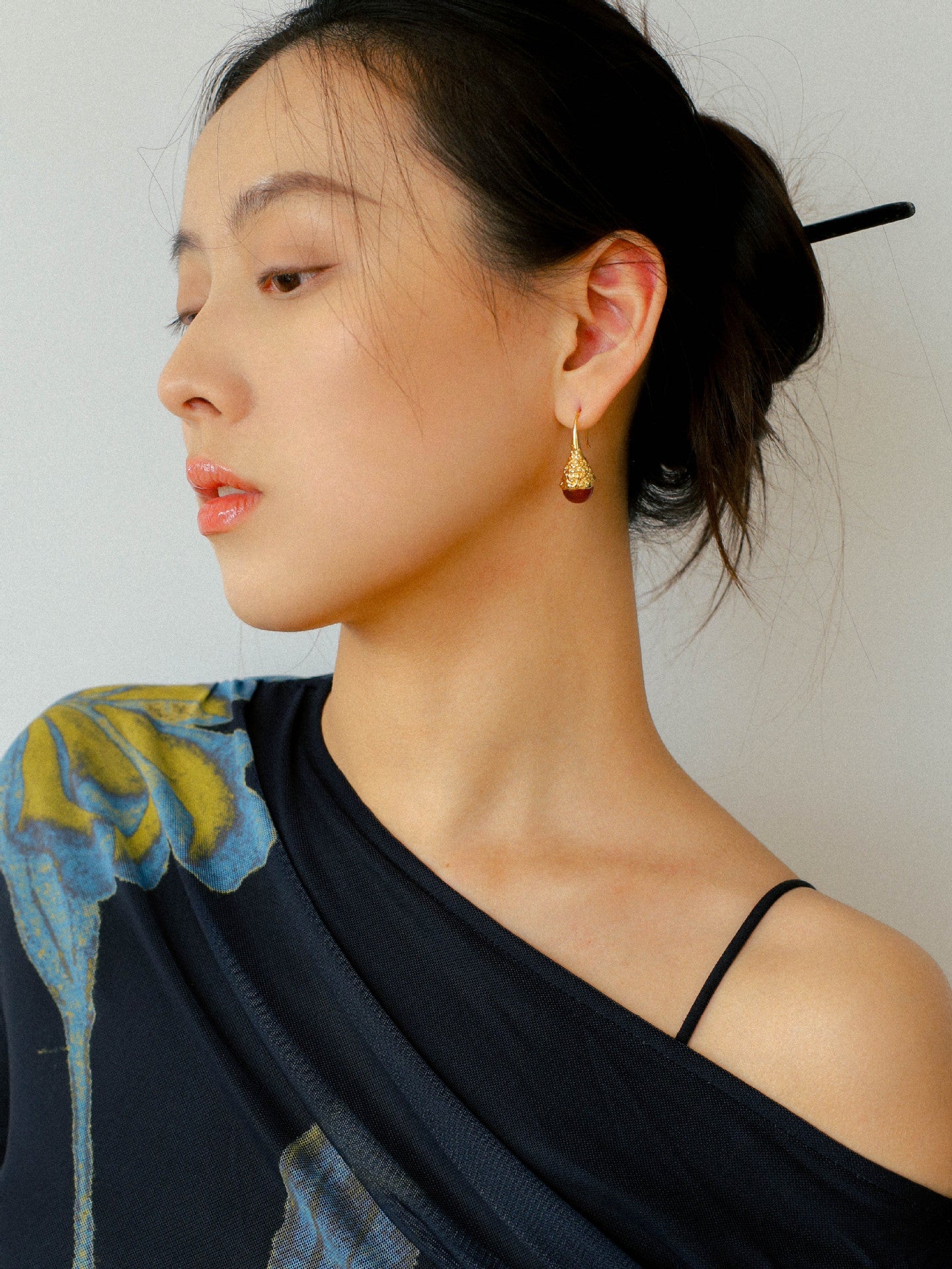 Niche Drop - shaped Agate Texture Ear Hook Earrings - floysun