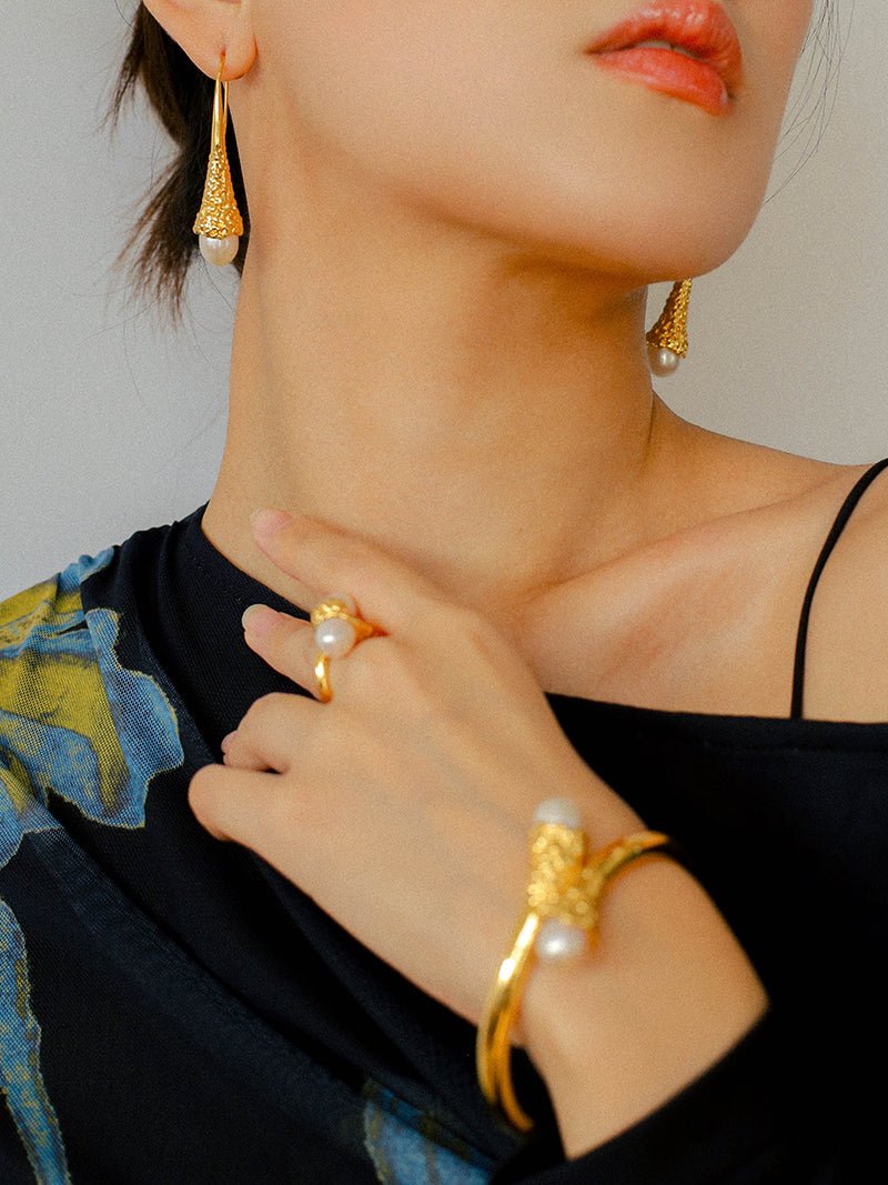 Niche Metal Wind Lava Water Drop Agate Open Bangle Bracelet - floysun