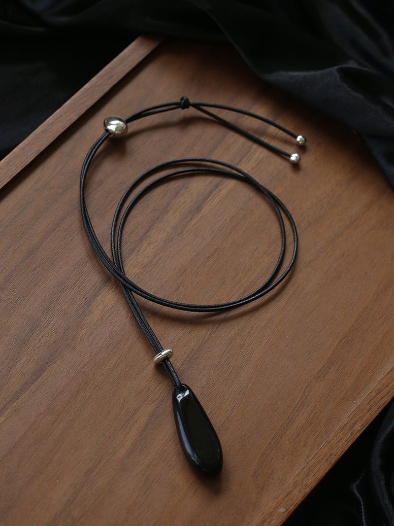 Noir Drop – Adjustable Black Onyx Teardrop Necklace - floysun