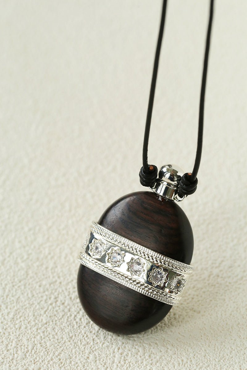 Nomadic Spirit Sandalwood Flask Necklace - floysun