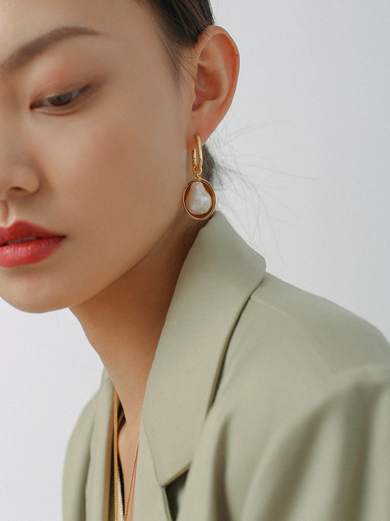 Oval Drop Baroque Shaped Pearl Earrings - floysun