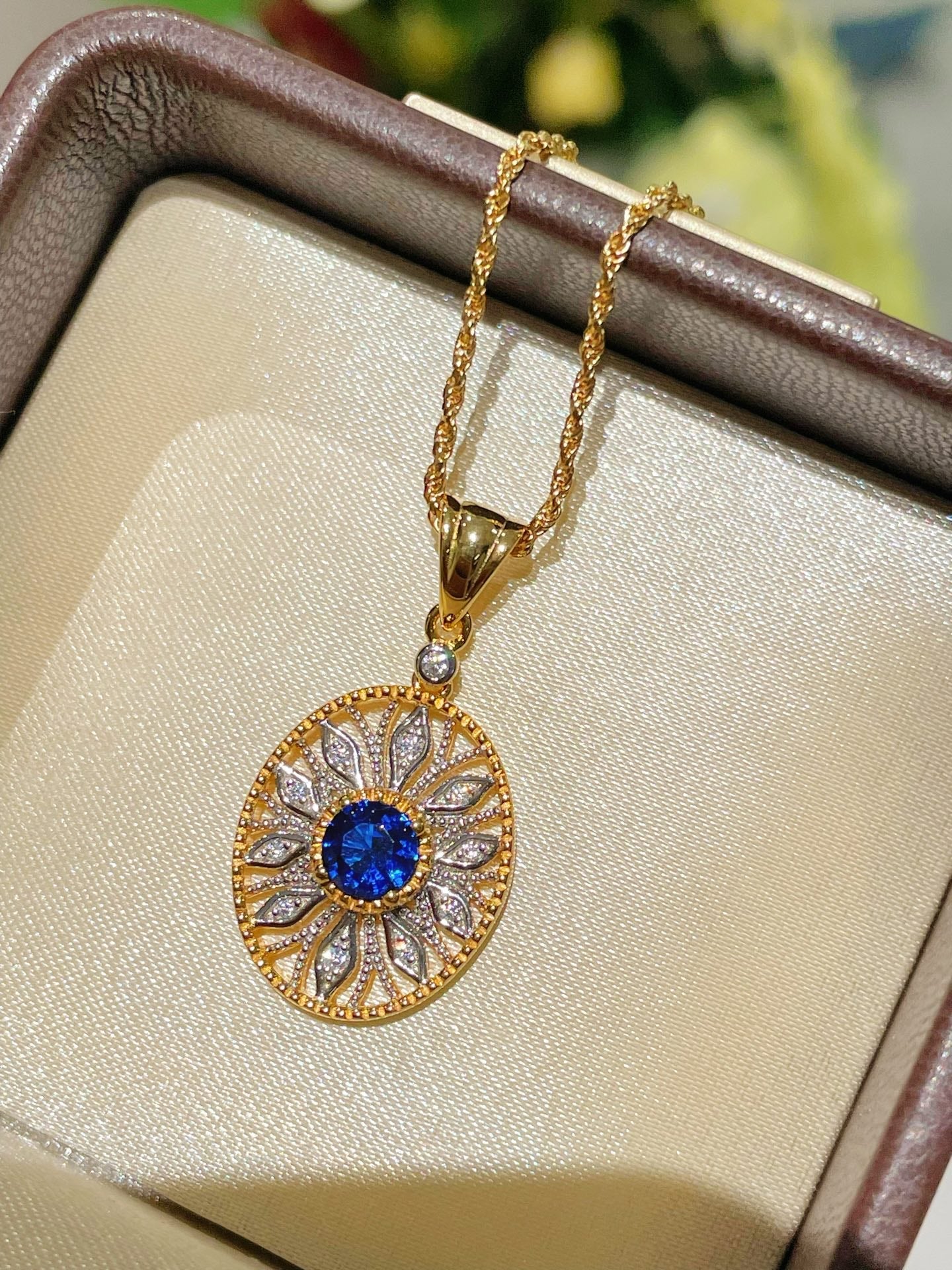 Oval Hollow Silver Petal Wrapped Sapphire Pendant Necklace - floysun