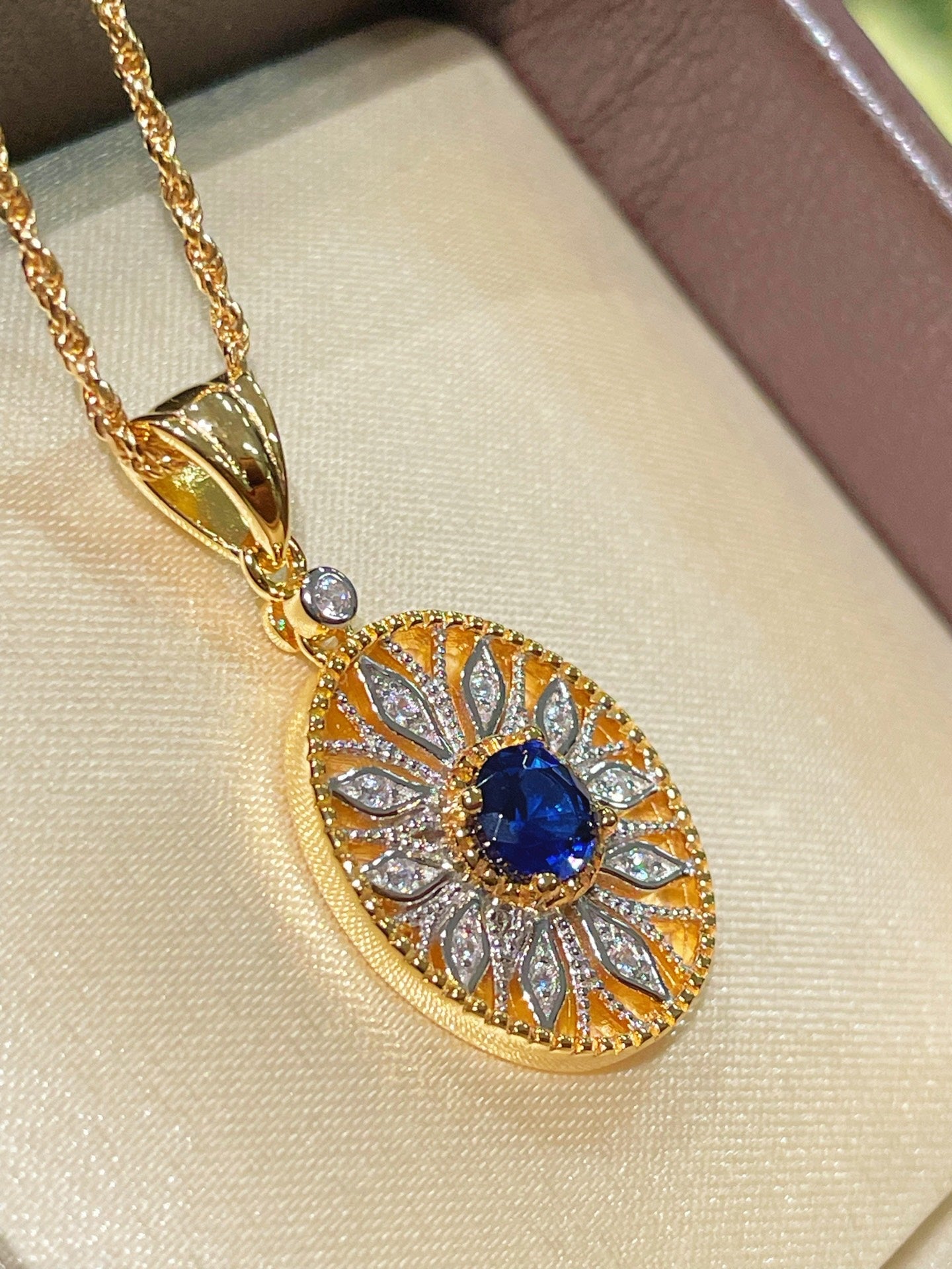 Oval Hollow Silver Petal Wrapped Sapphire Pendant Necklace - floysun