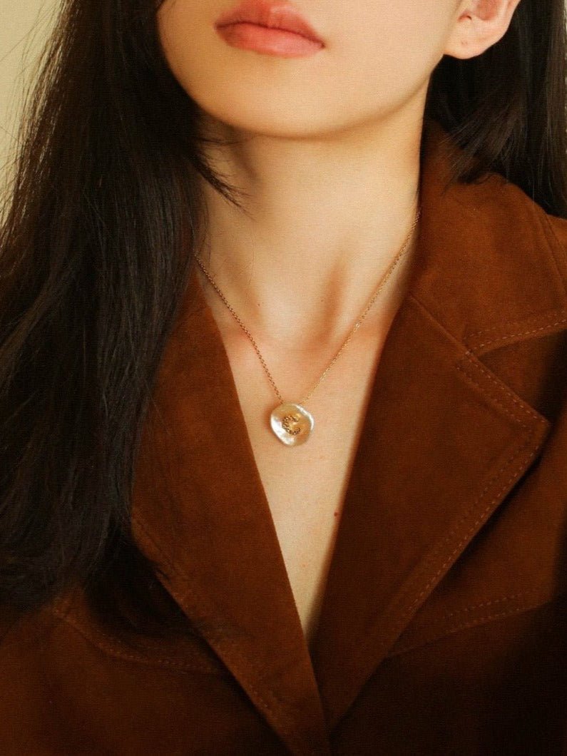 Petal Baroque Pearl Letter Pendants Necklaces - floysun