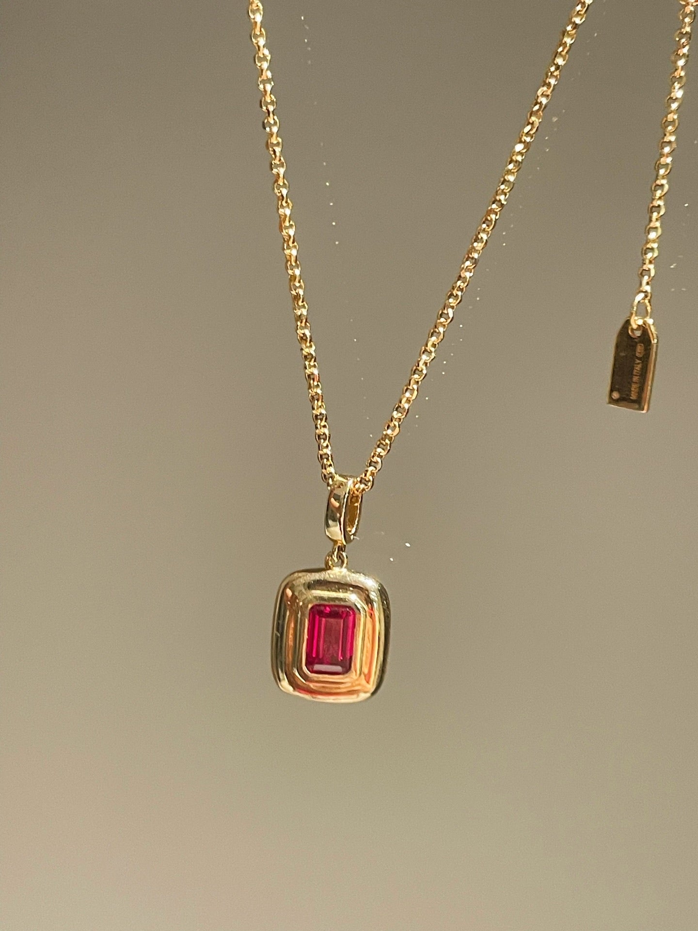 Petite Ruby Square Pendant Necklace - floysun