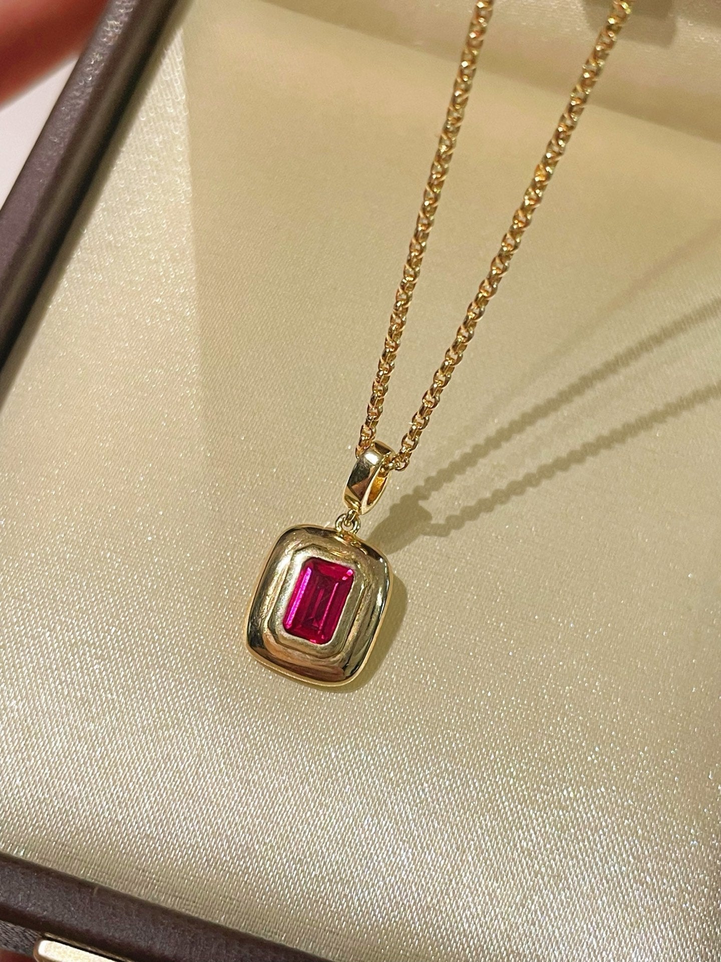 Petite Ruby Square Pendant Necklace - floysun