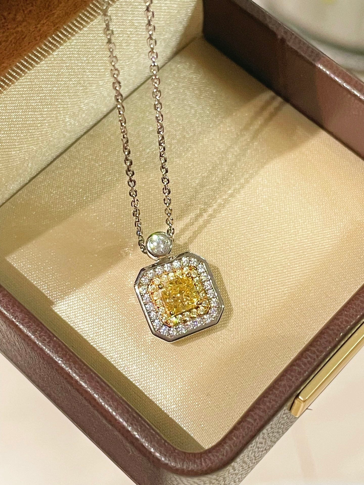 Radiant Yellow Diamond Perfume Bottle Necklace - floysun