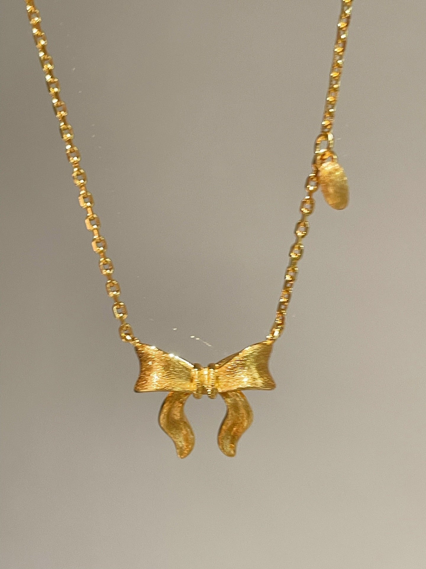 Reversible Bow Pendant Necklace - floysun