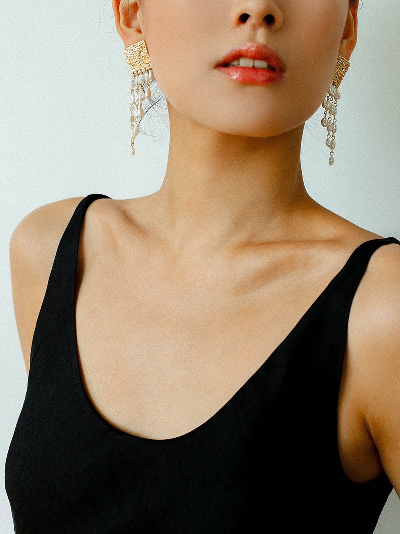 Ripple Gleam Hammered Pearl Earrings - floysun